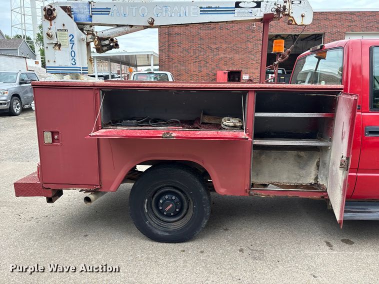 image for item DV4416 1995 GMC K2500 utility bed pickup truck
