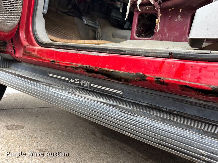 image for item DV4416 1995 GMC K2500 utility bed pickup truck