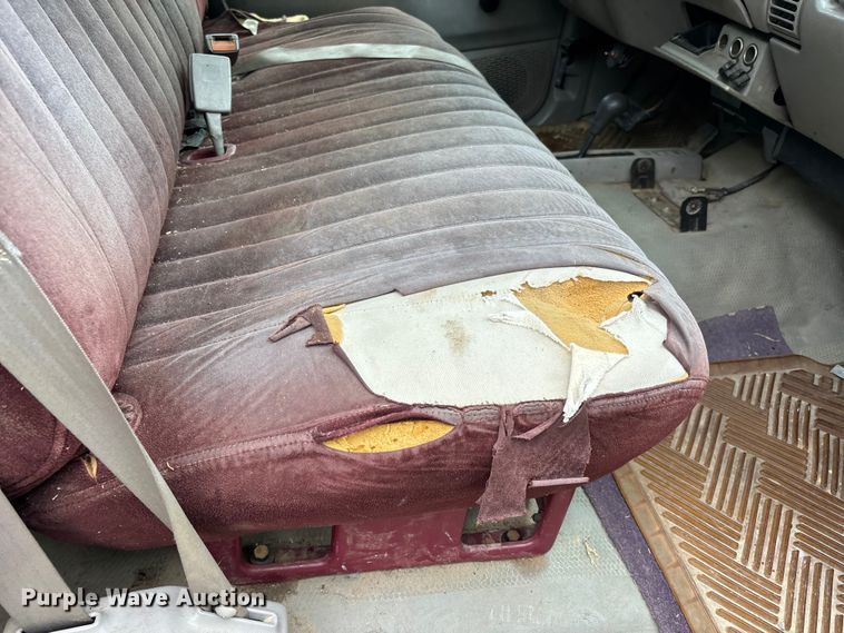 image for item DV4416 1995 GMC K2500 utility bed pickup truck