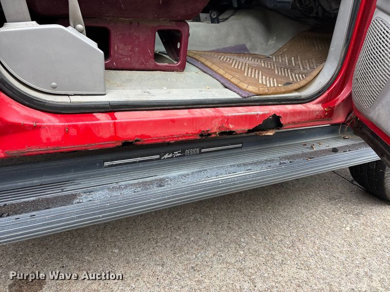 image for item DV4416 1995 GMC K2500 utility bed pickup truck