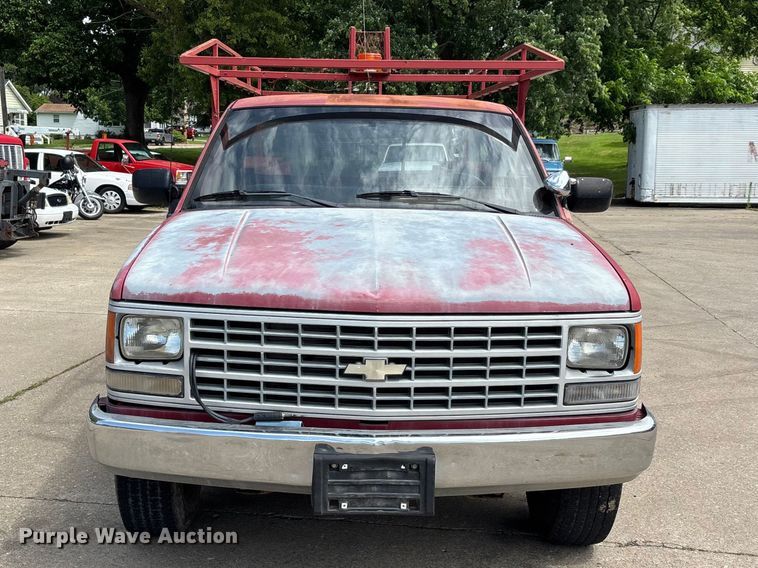 image for item DV4417 1989 Chevrolet C2500 utility bed pickup truck