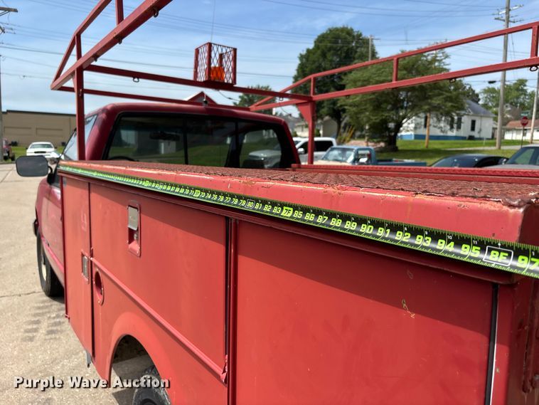image for item DV4417 1989 Chevrolet C2500 utility bed pickup truck