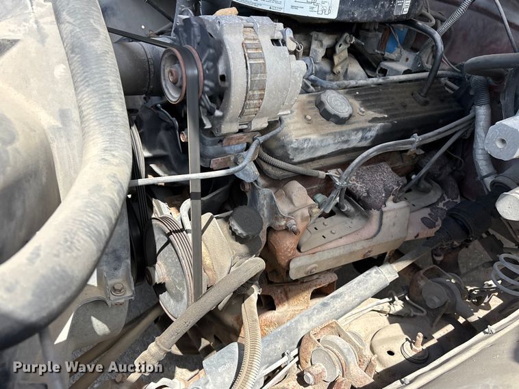 image for item DV4417 1989 Chevrolet C2500 utility bed pickup truck