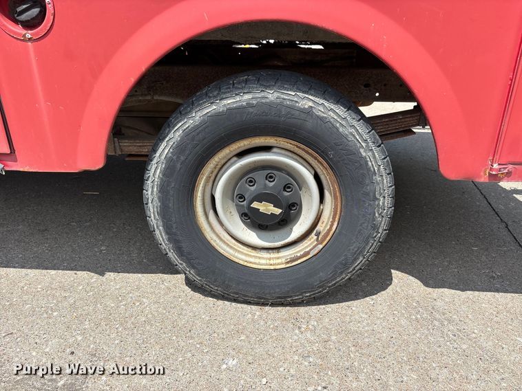 image for item DV4417 1989 Chevrolet C2500 utility bed pickup truck