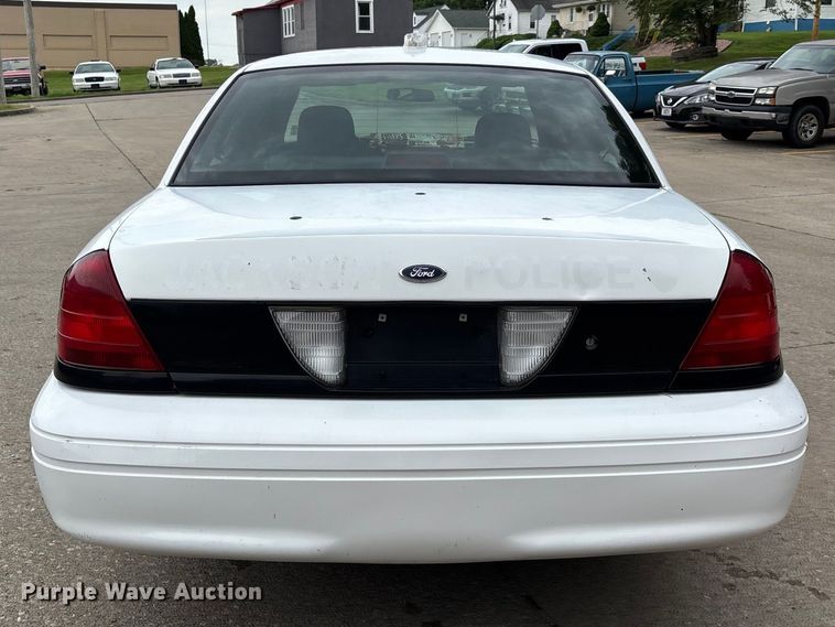 image for item DV4418 2006 Ford Crown Victoria Police Interceptor 