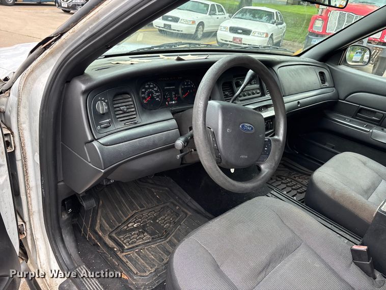 image for item DV4418 2006 Ford Crown Victoria Police Interceptor 