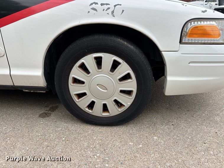 image for item DV4418 2006 Ford Crown Victoria Police Interceptor 