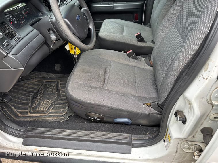 image for item DV4419 2008 Ford Crown Victoria Police Interceptor 