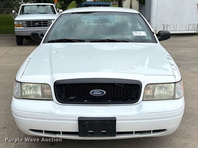 image for item DV4420 2005 Ford Crown Victoria Police Interceptor 