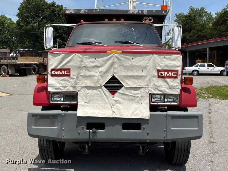 image for item DV4421 1987 Chevrolet C7 dump truck