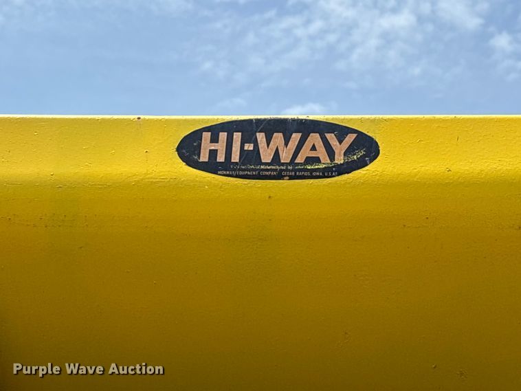 image for item DV4421 1987 Chevrolet C7 dump truck