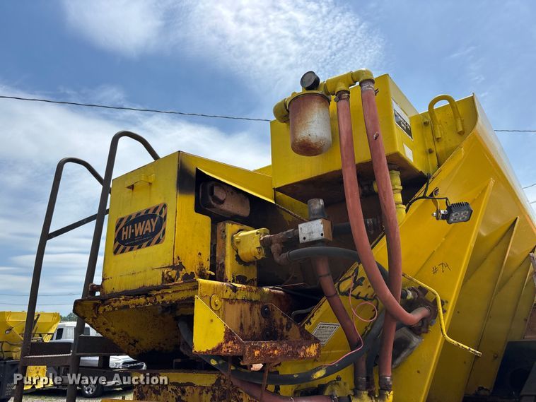 image for item DV4421 1987 Chevrolet C7 dump truck
