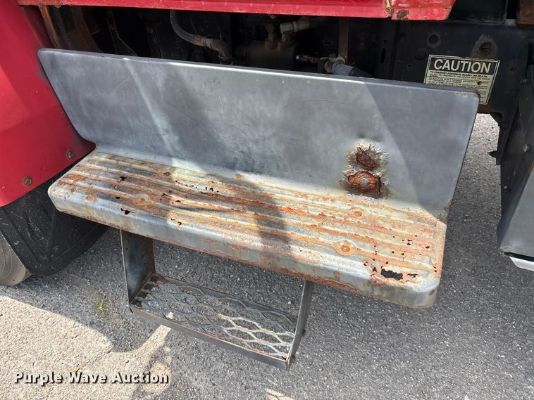 image for item DV4421 1987 Chevrolet C7 dump truck