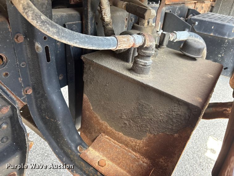 image for item DV4421 1987 Chevrolet C7 dump truck