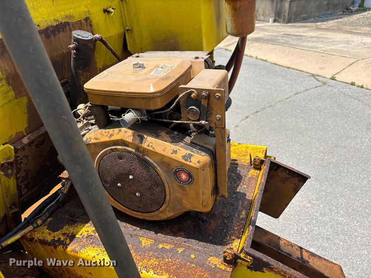 image for item DV4421 1987 Chevrolet C7 dump truck