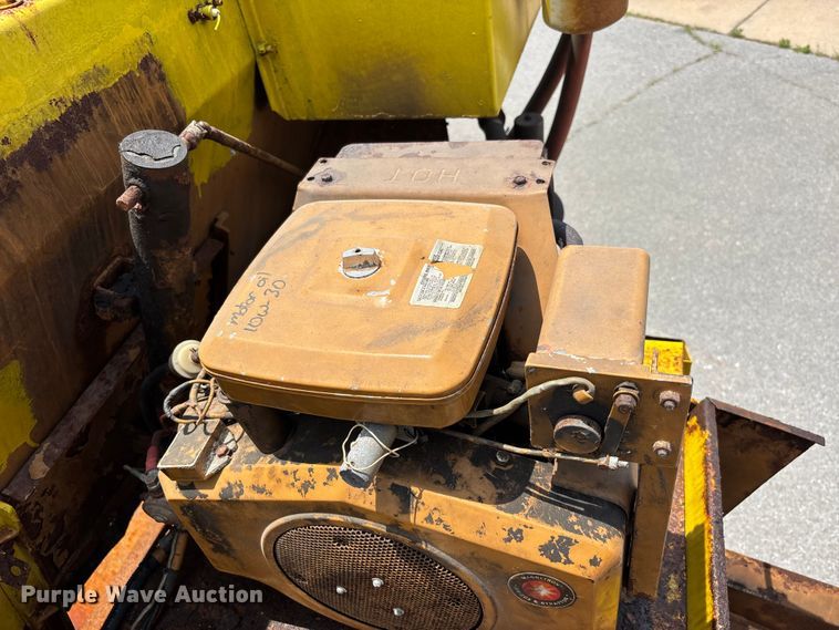 image for item DV4421 1987 Chevrolet C7 dump truck