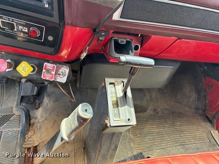 image for item DV4421 1987 Chevrolet C7 dump truck