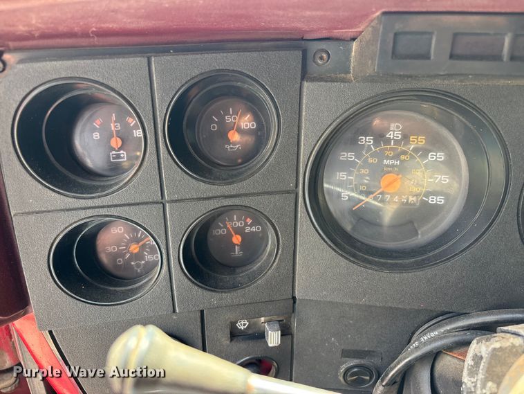 image for item DV4421 1987 Chevrolet C7 dump truck