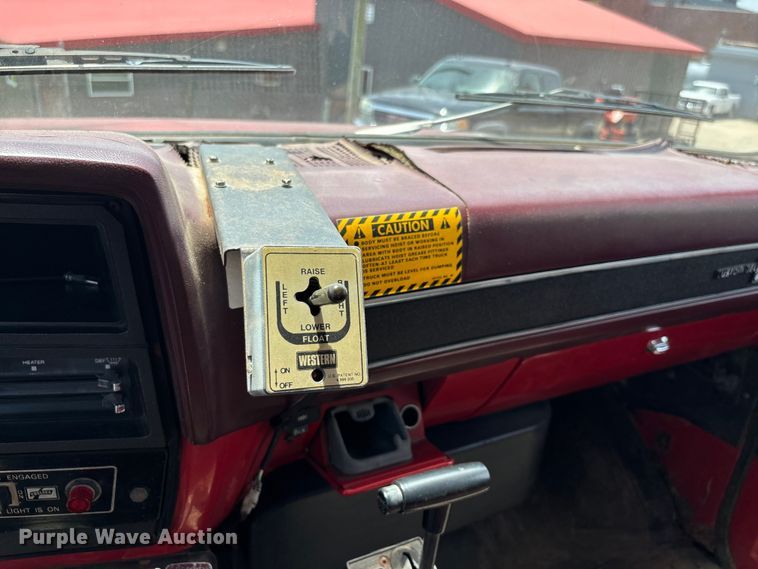 image for item DV4421 1987 Chevrolet C7 dump truck