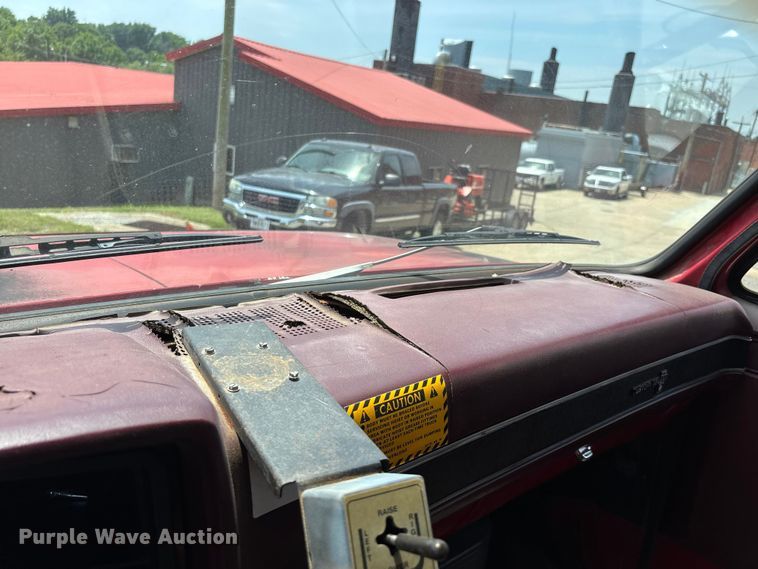 image for item DV4421 1987 Chevrolet C7 dump truck