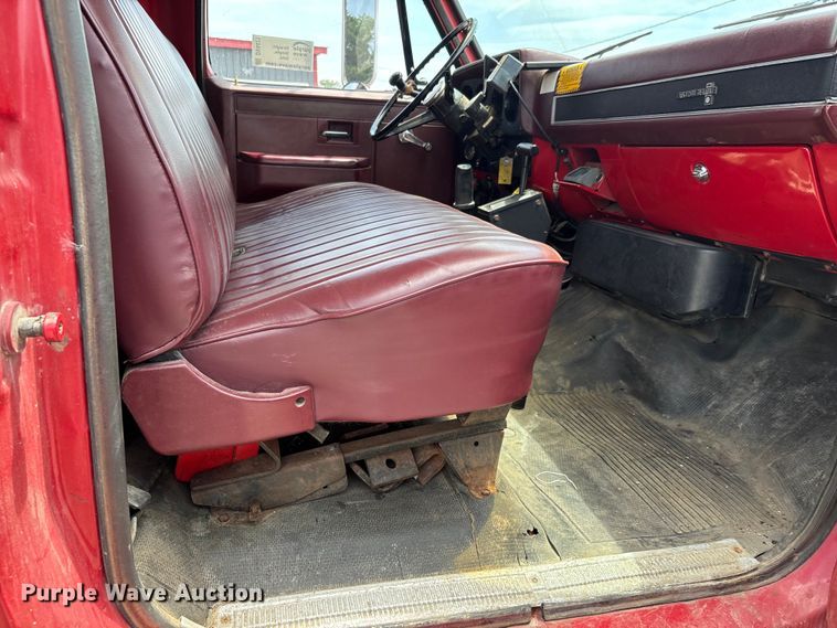 image for item DV4421 1987 Chevrolet C7 dump truck