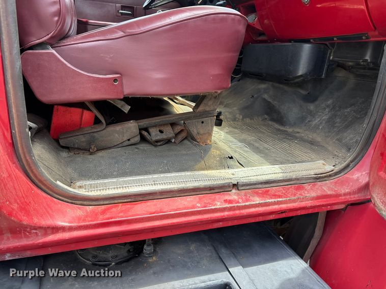 image for item DV4421 1987 Chevrolet C7 dump truck