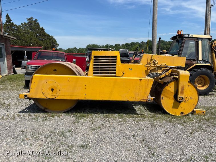 image for item DV4423 Hyster double drum roller