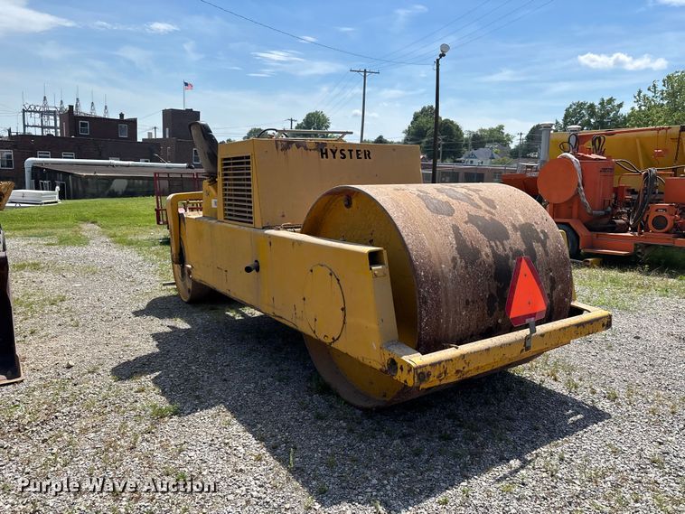 image for item DV4423 Hyster double drum roller