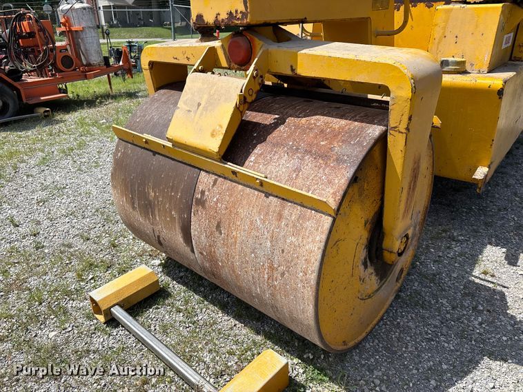image for item DV4423 Hyster double drum roller
