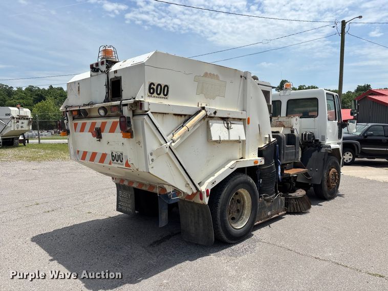 image for item DV4424 1990 Ford CF7000 street sweeper truck
