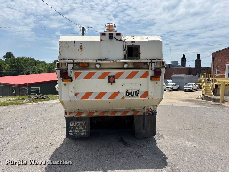 image for item DV4424 1990 Ford CF7000 street sweeper truck