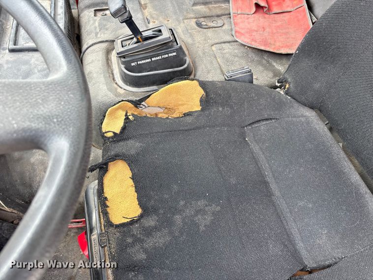 image for item DV4424 1990 Ford CF7000 street sweeper truck