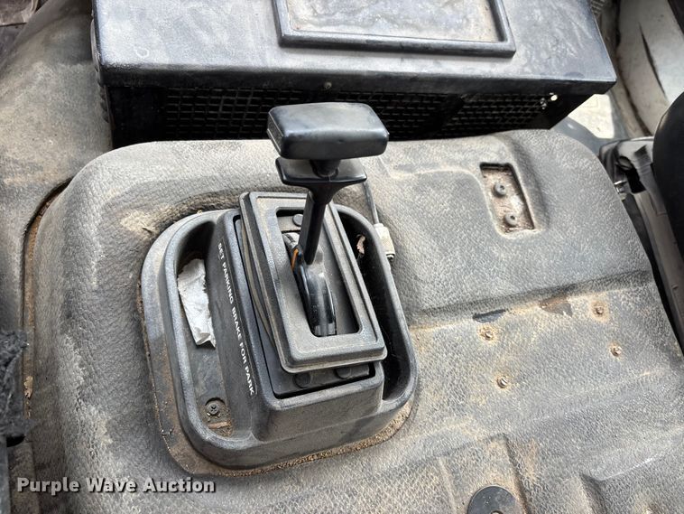 image for item DV4424 1990 Ford CF7000 street sweeper truck