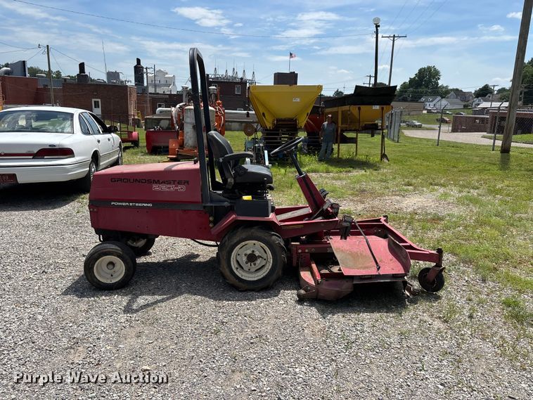 image for item DV4426 Toro Groundsmaster 223-D ZTR lawn mower