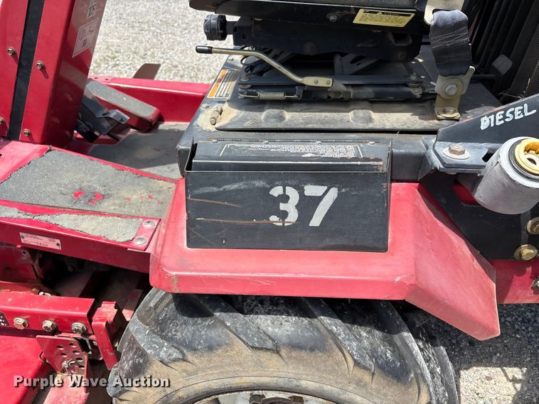 image for item DV4426 Toro Groundsmaster 223-D ZTR lawn mower