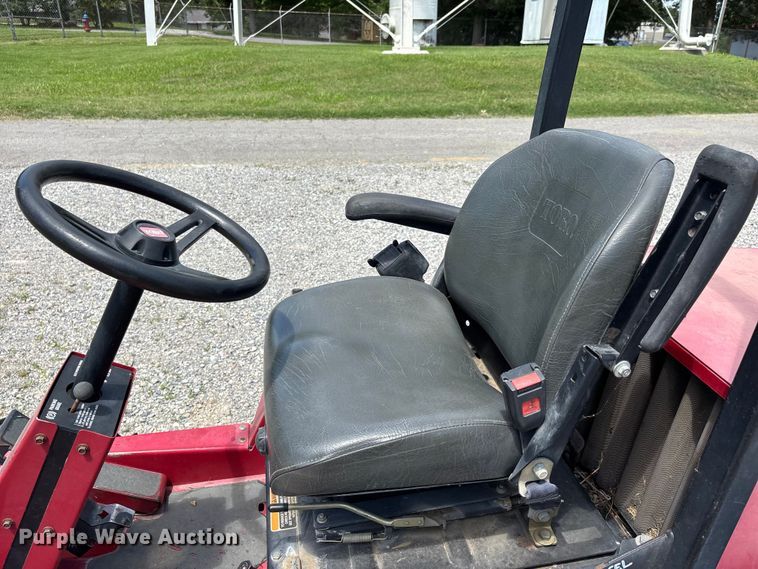 image for item DV4426 Toro Groundsmaster 223-D ZTR lawn mower