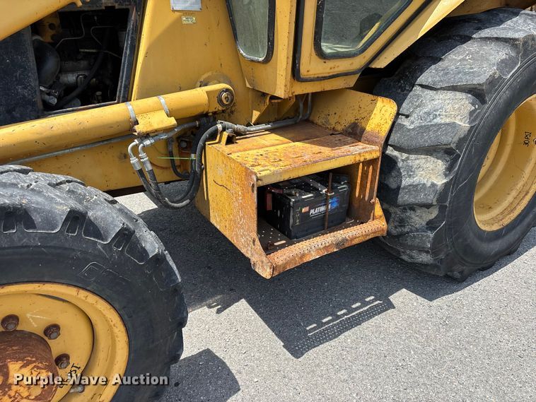 image for item DV4427 1989 Caterpillar 416 backhoe