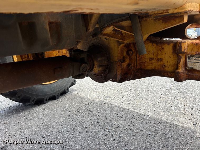 image for item DV4427 1989 Caterpillar 416 backhoe