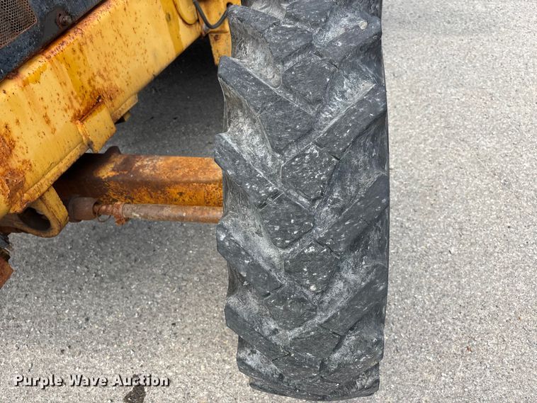 image for item DV4427 1989 Caterpillar 416 backhoe