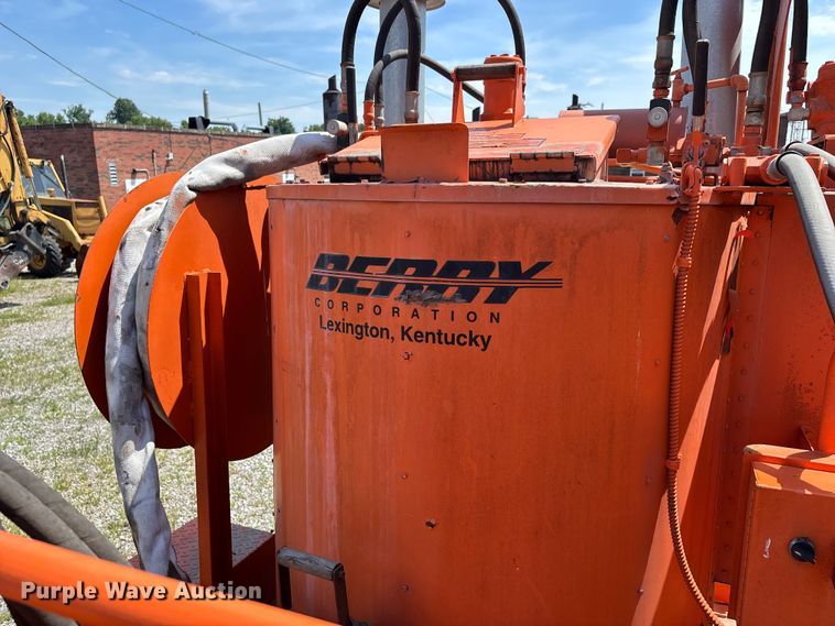 image for item DV4428 Berry Corporation BMA-100P melter applicator