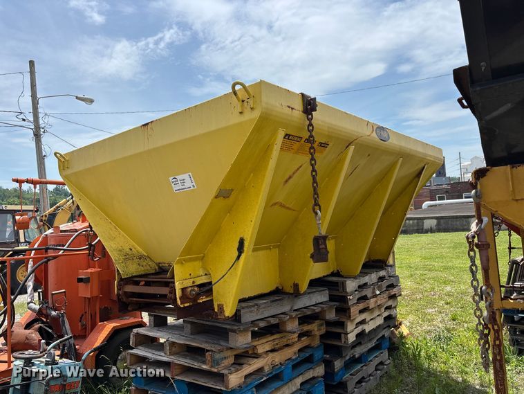 image for item DV4430 Hi-Way E-2020-10 spreader