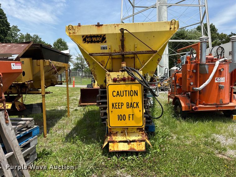 image for item DV4430 Hi-Way E-2020-10 spreader