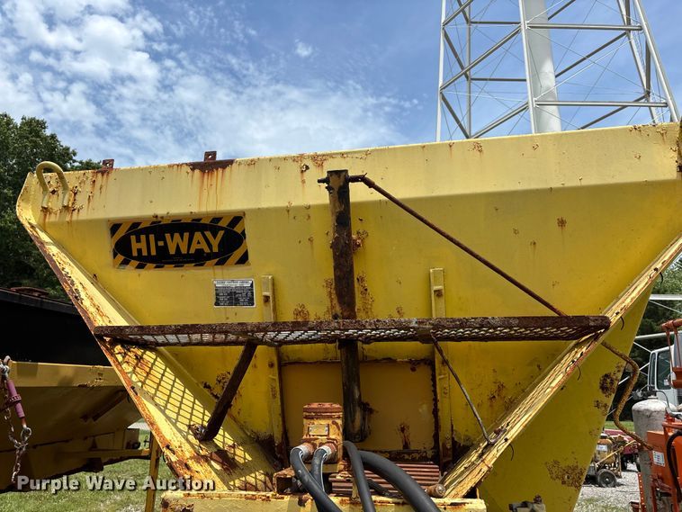 image for item DV4430 Hi-Way E-2020-10 spreader