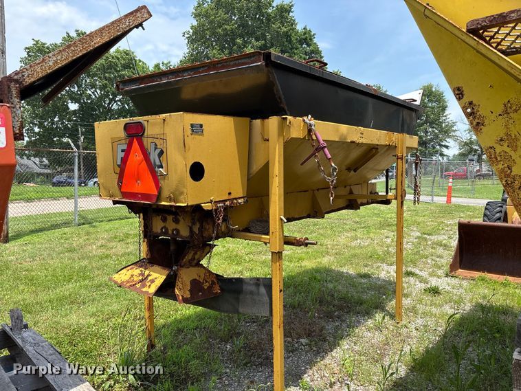 image for item DV4431 Flink FM-8 spreader