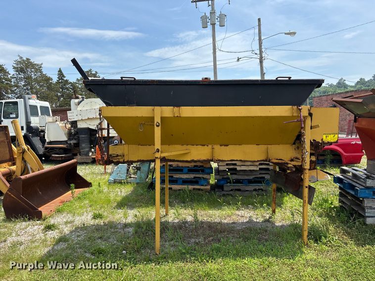 image for item DV4431 Flink FM-8 spreader