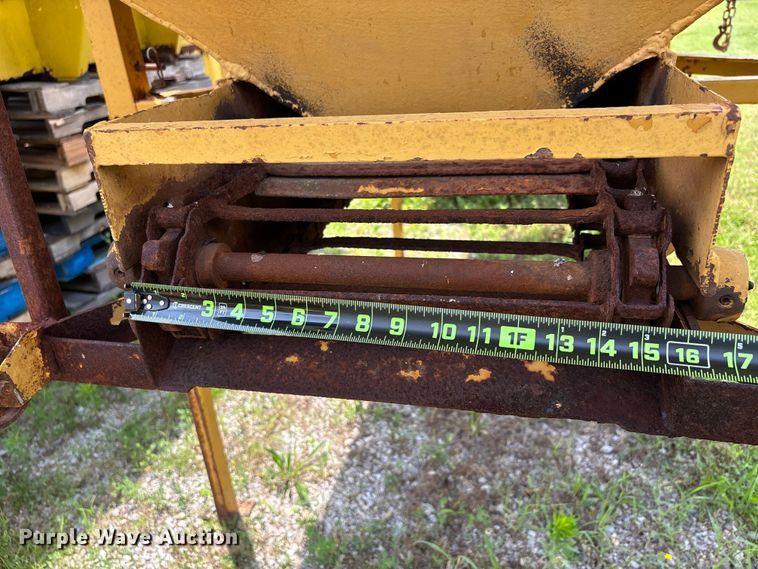 image for item DV4431 Flink FM-8 spreader