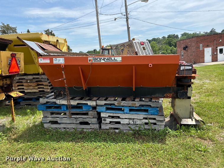 image for item DV4432 Bonner BJV-834-F  spreader