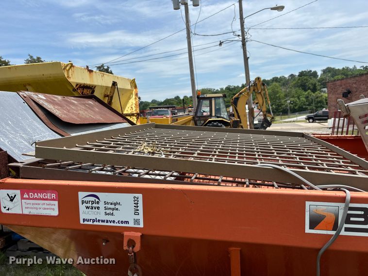 image for item DV4432 Bonner BJV-834-F  spreader