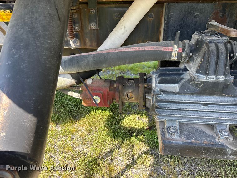 image for item DV4434 1994 Peterbilt 357 liquid manure spreader