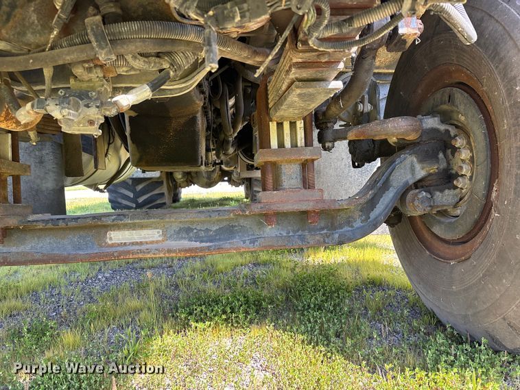 image for item DV4434 1994 Peterbilt 357 liquid manure spreader